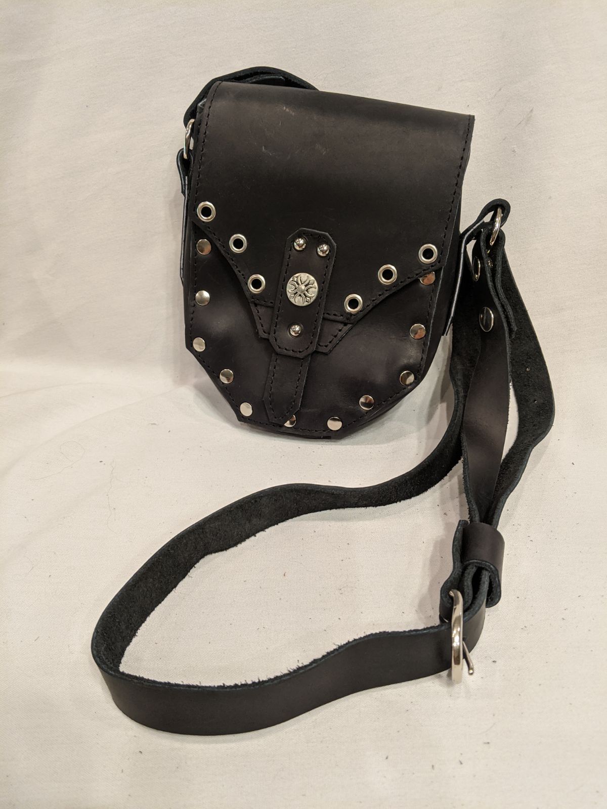 Blk/silv leather utility bag belt/sling