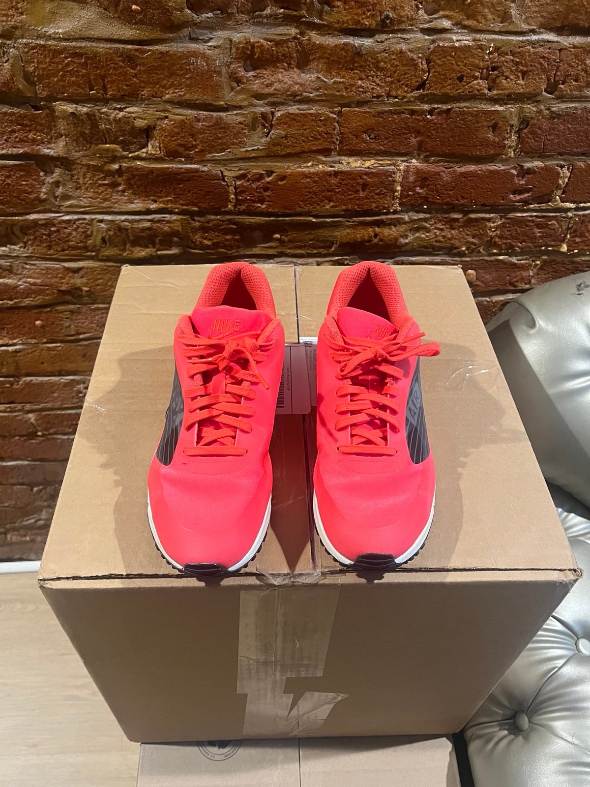 Nike air max 90 big logo size 8.5 (nb)