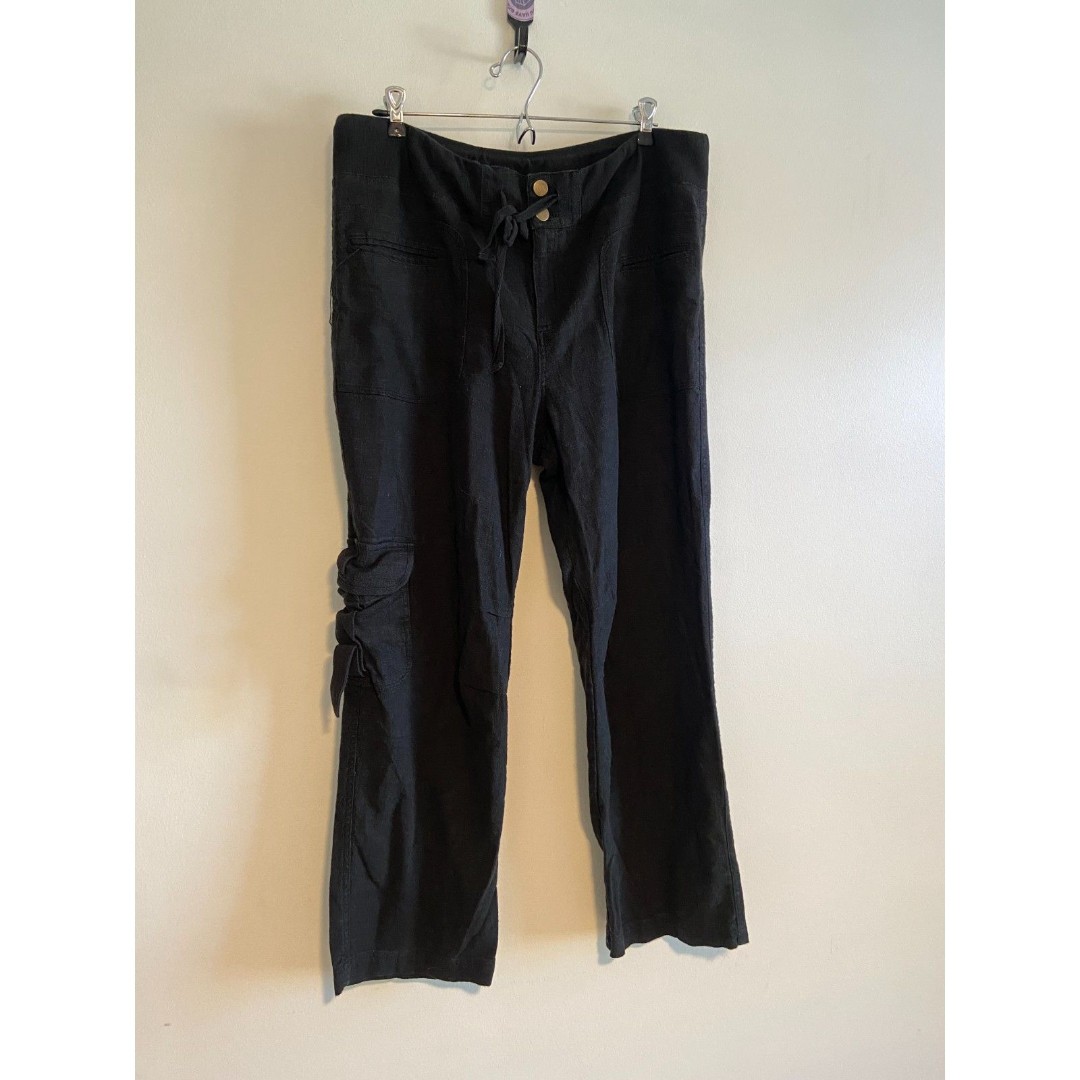 Soft Surroundings Women's Linen Cargo with Drawstring Waistband/ Zipper Fly