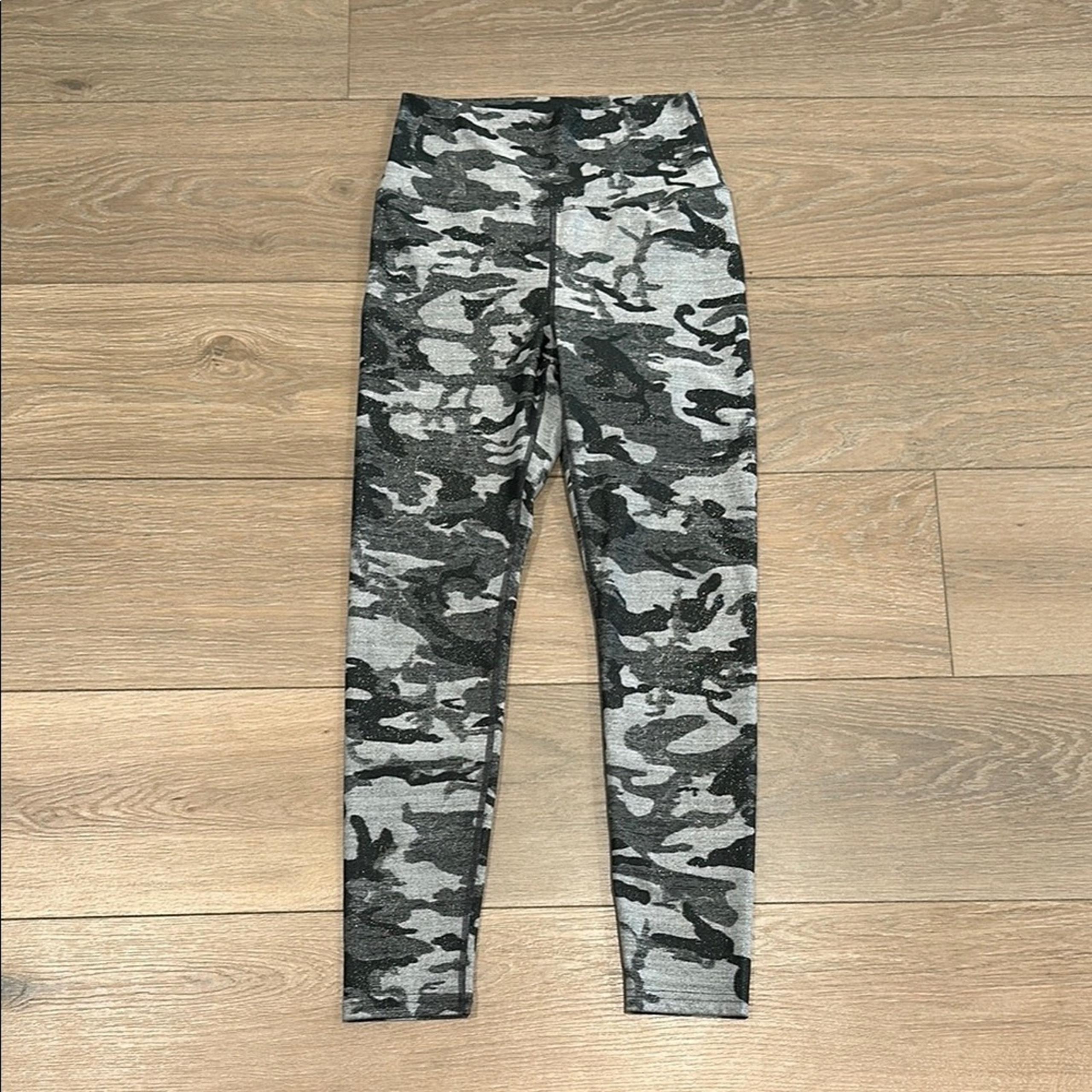 CARBON38 Gray Black Camo Shine High Rise 7/8 Active Workout Yoga Leggings Size S