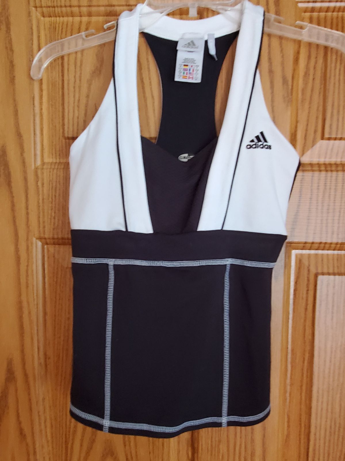 Adidas Tennis top
