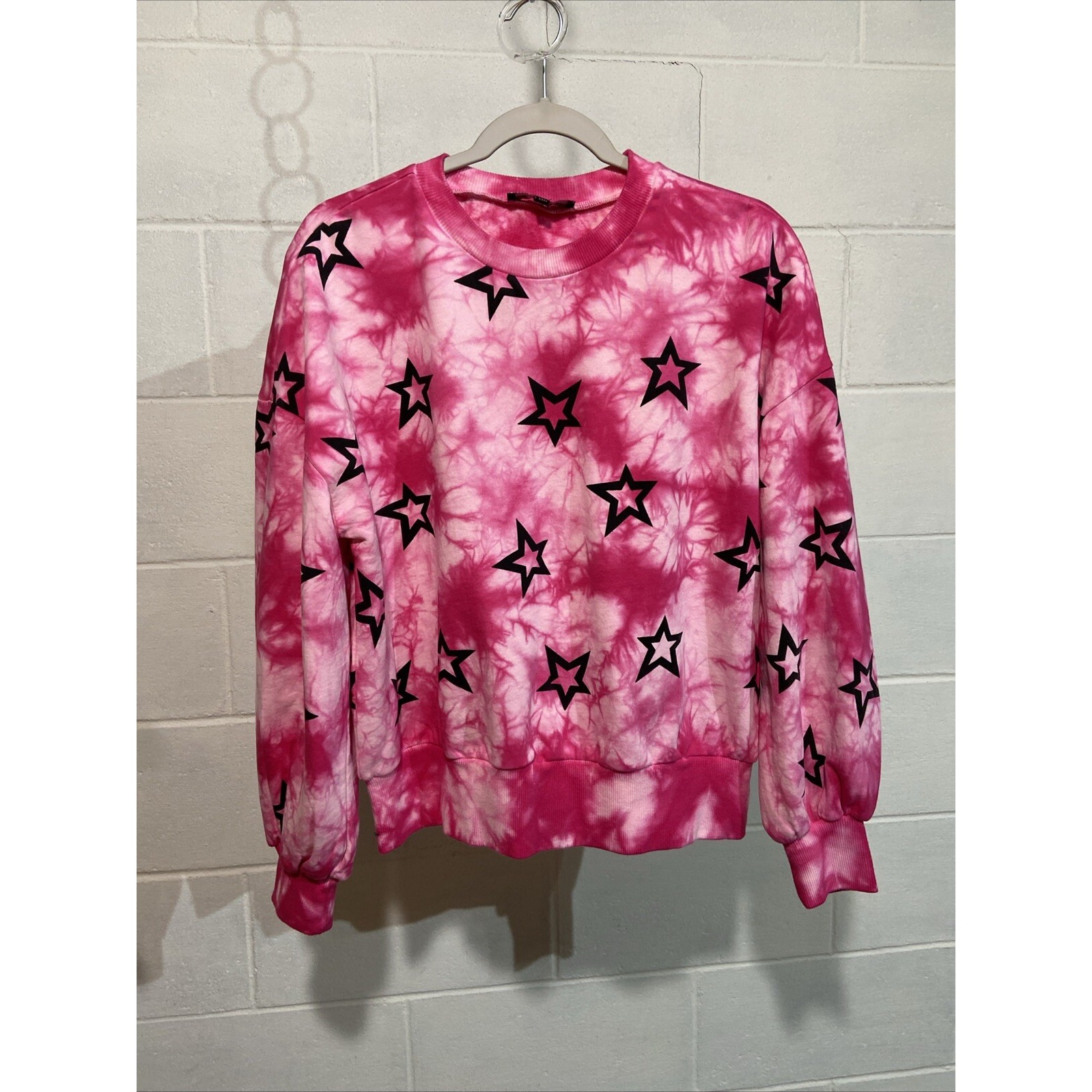 Central Park West Women's Tie-Dyed Star-Print Sweatshirt MEDIUM Pink Comfy Warm