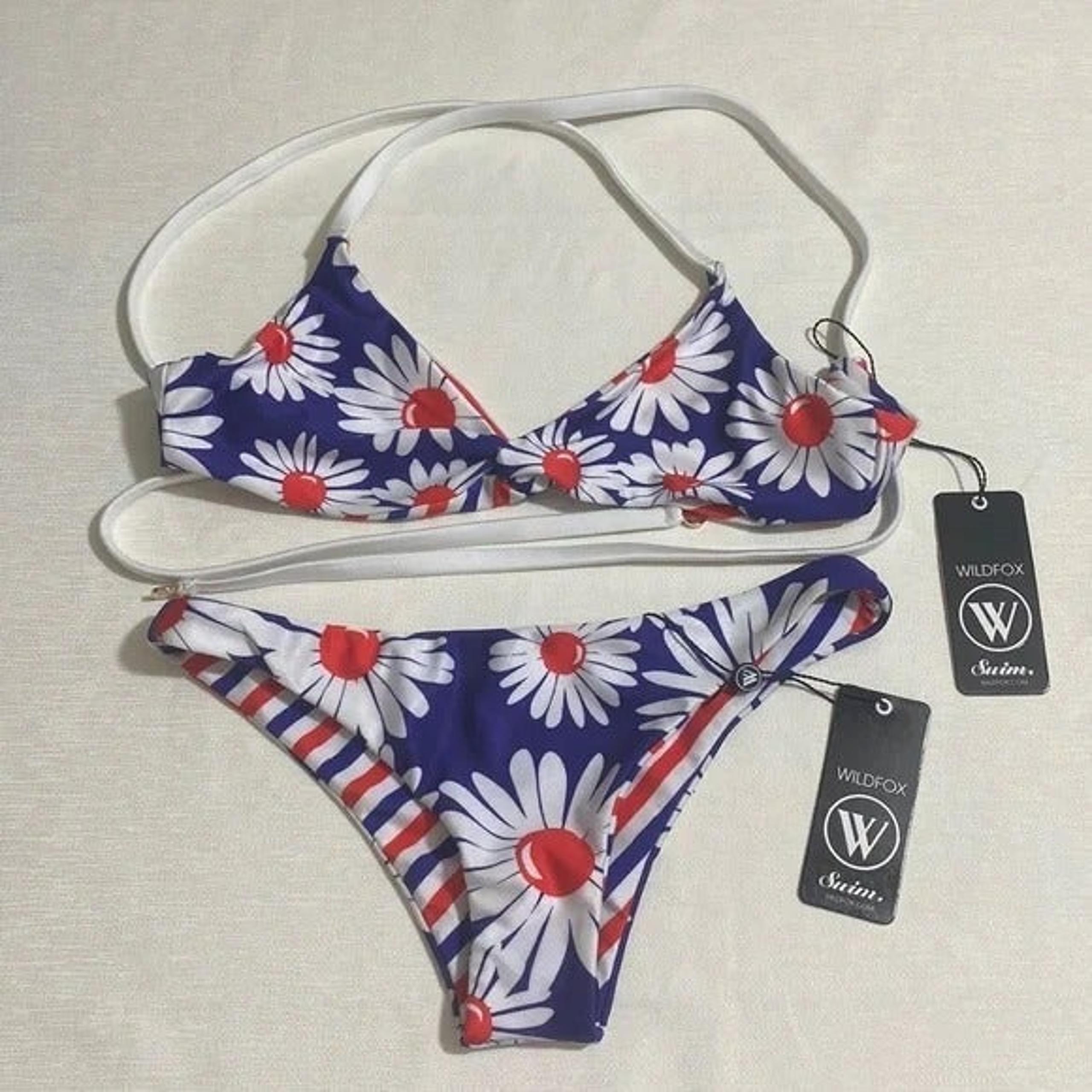 Size S Top & XS Bttm--WILDFOX Women's Reversible Daisy/Stripes Bikini Set
