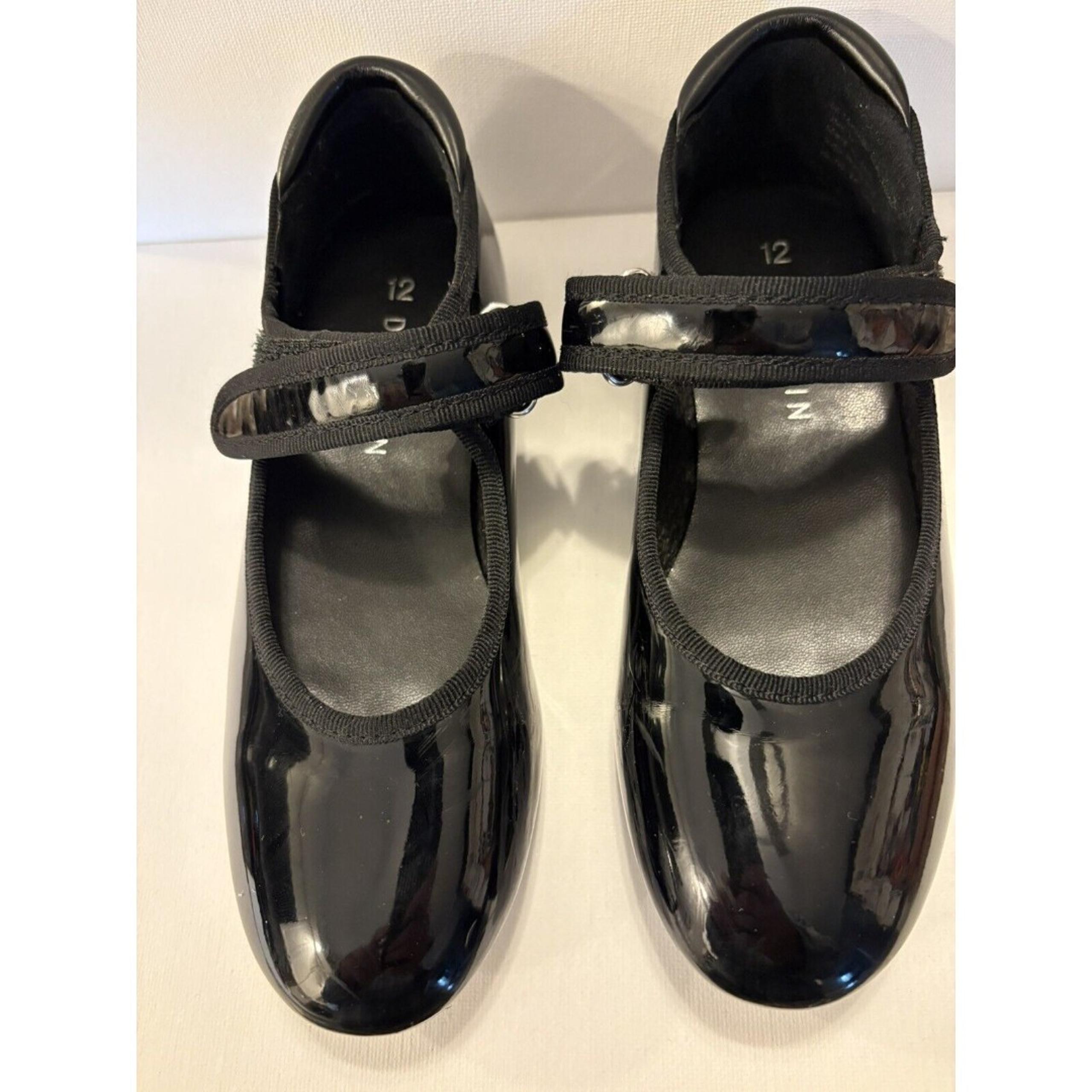 Danskin Girls Tap shoes size 12
