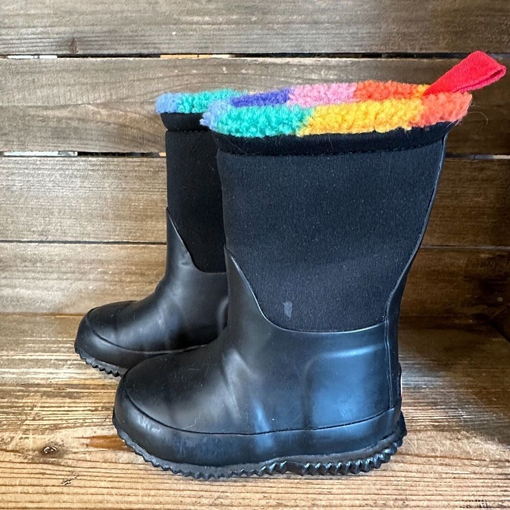New Kids Hunter Black Rainbow Sherpa Lined Rubber Snow Winter Boots Size 7 C