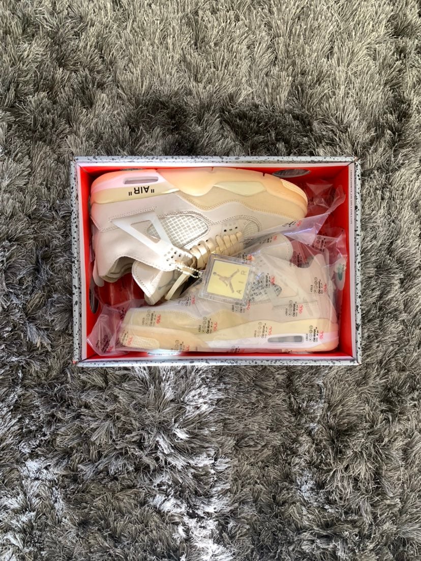 Jordan 4 Off-White