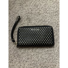 Michael Kors Black Zip Up Wallet/Purse, Pre-Owned, Great Condition