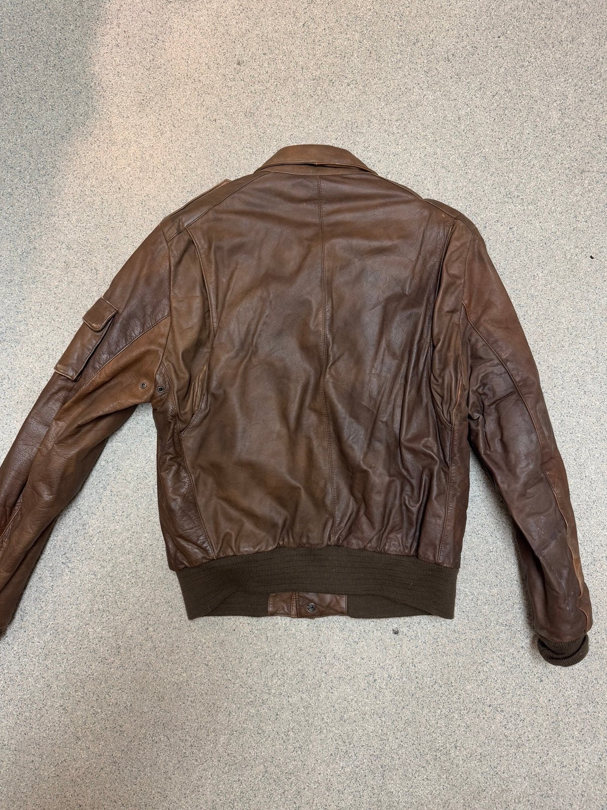 Vintage thunderwear bomber leather jacket size 40 Flight/bomber