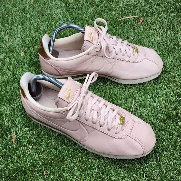 NIKE CORTEZ - Womens Shoes - SIZE 9