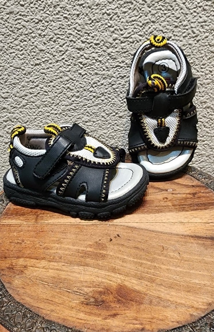 Mckids shoes