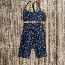 Lululemon set Lululemon Set Flow Y Bra Crop 21” Align Size 4 NWOT