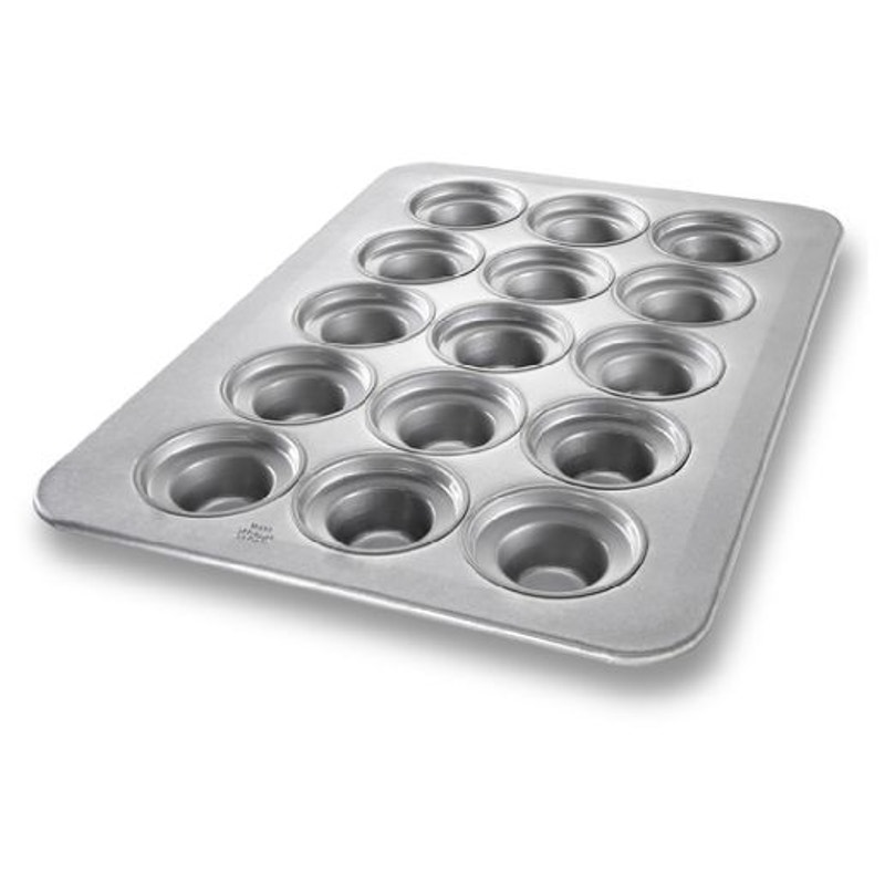 Chicago Metallic 45435 Large Crown Muffin Pan 17-7/8 X 25-7/8