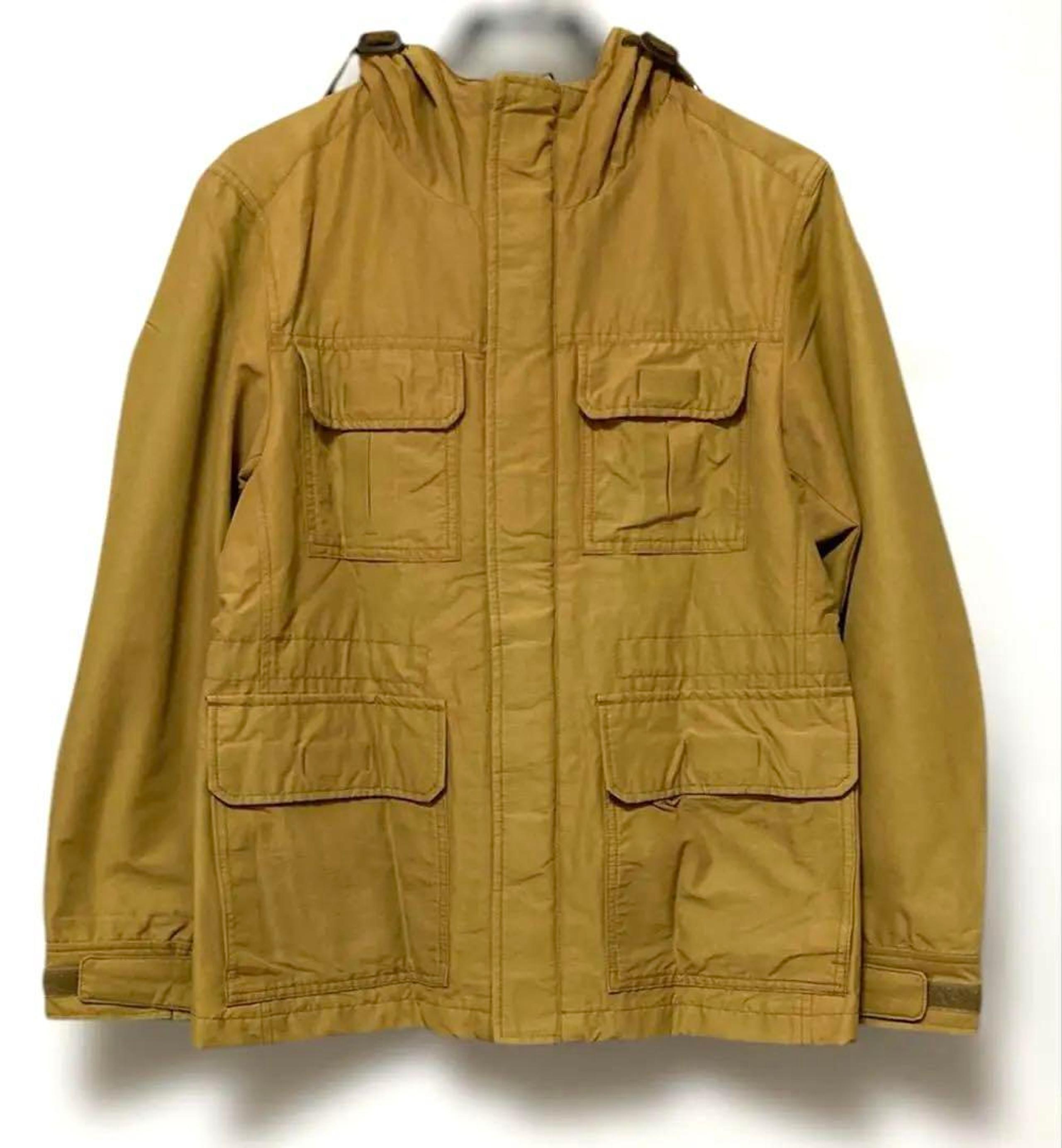 Used Men's Uniqlo Mountain Parka in Dusty Yellow/Mustard Yellow, Size M