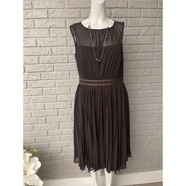 Anne Klein Sleeveless Brown Accordion Pleated Dress Size 8