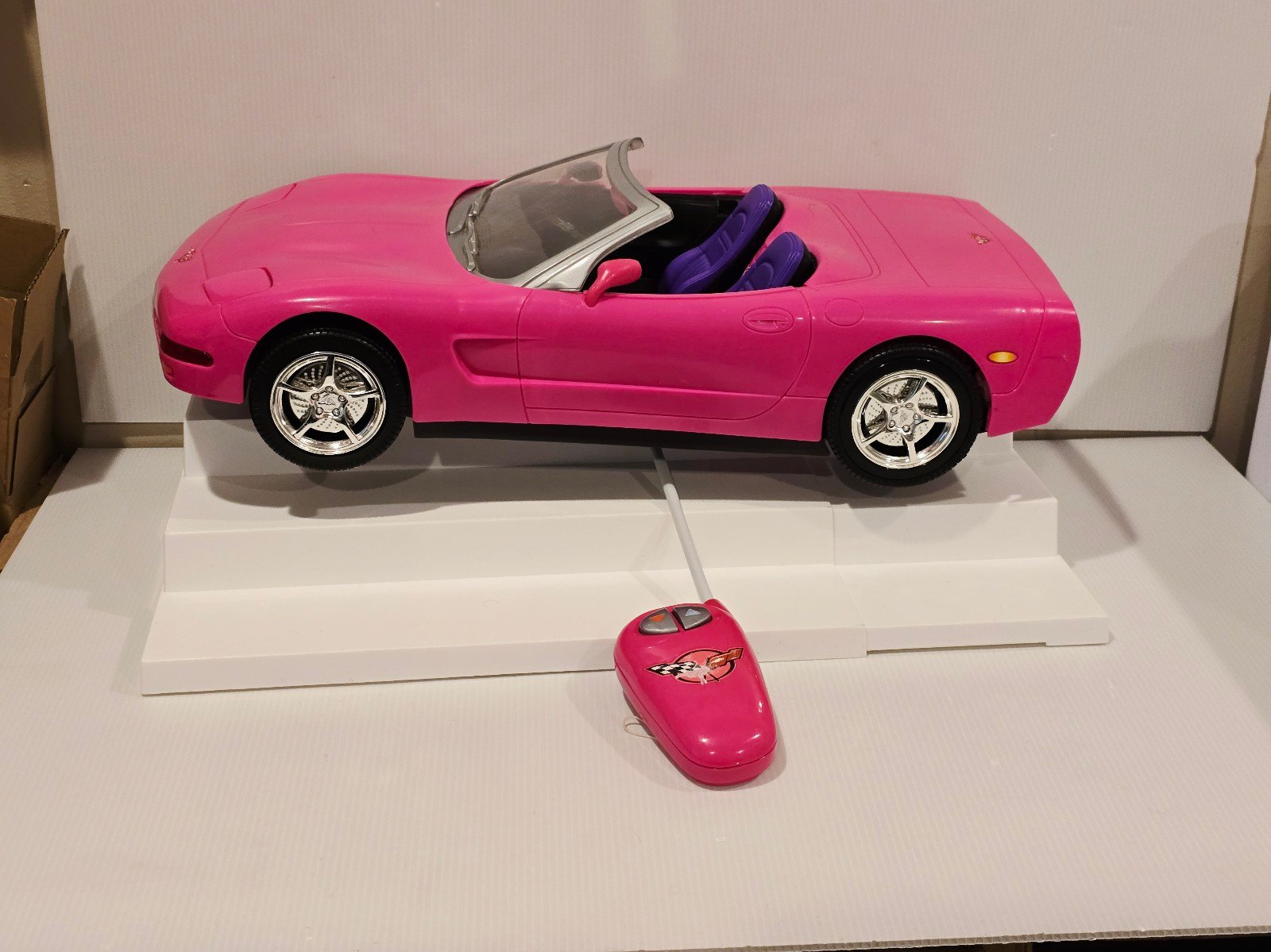 Vintage 2001 Barbie Remote Control Convertible Pink Corvette Car With Remote