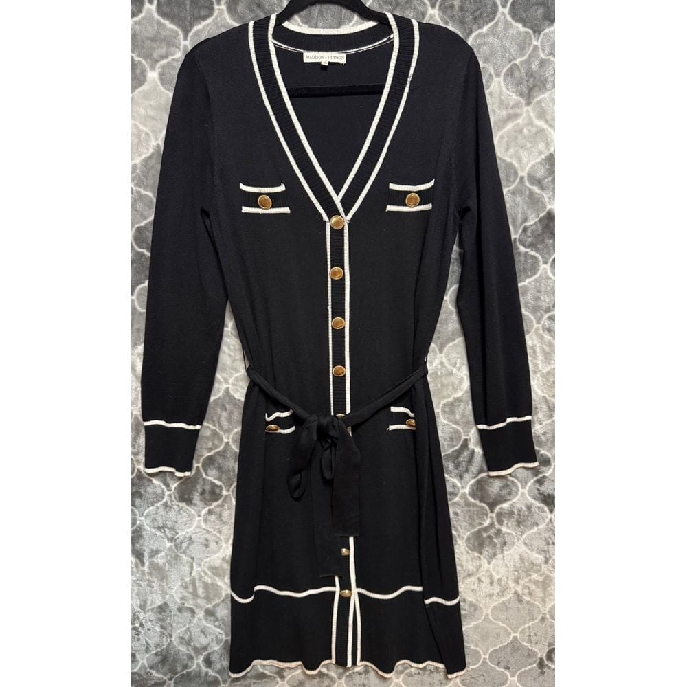 Madison & Hudson Sz L Knit Belted Button Up Sweater Dress Old Money Academia