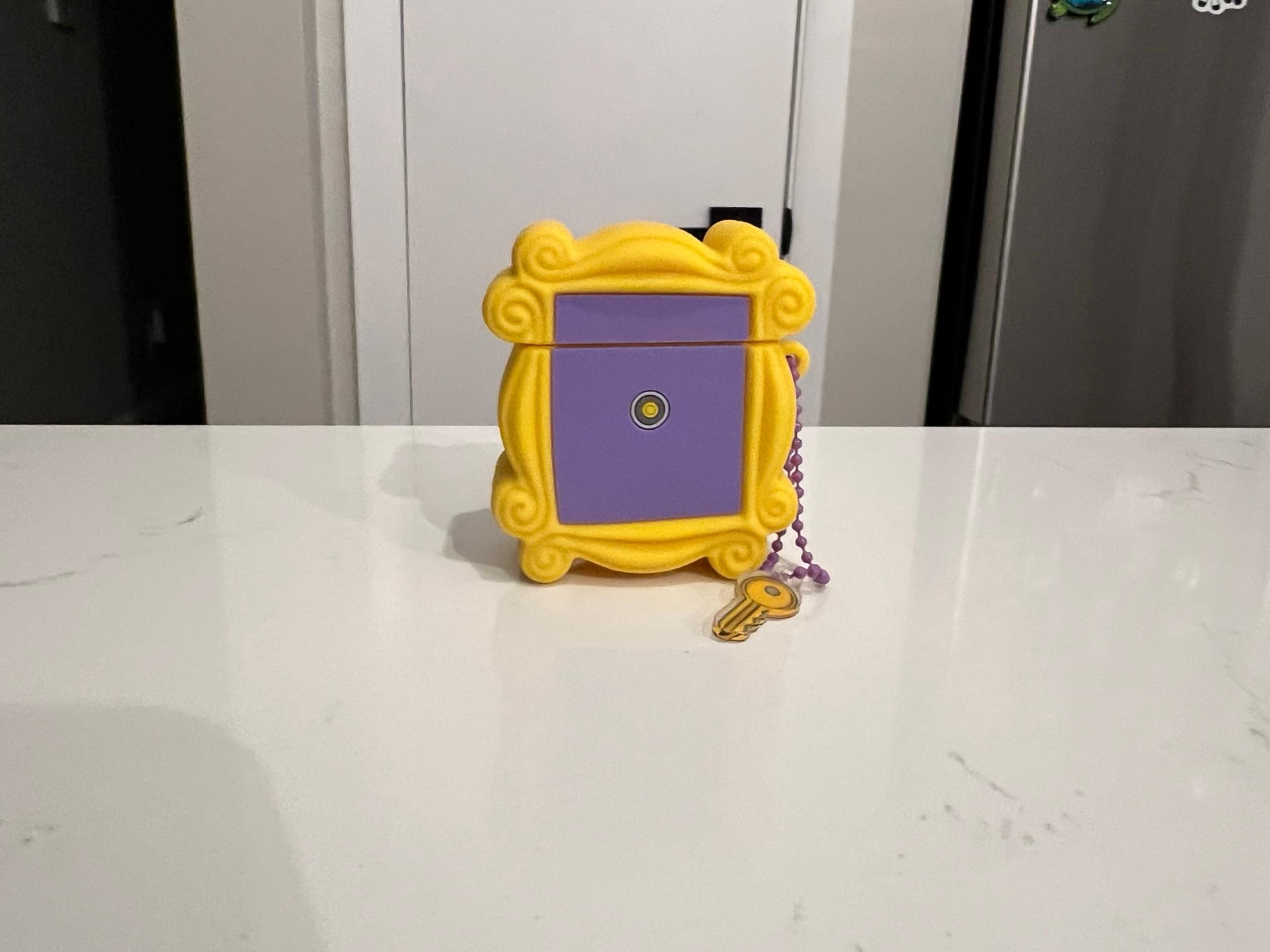 Friends AirPod Case 1/2