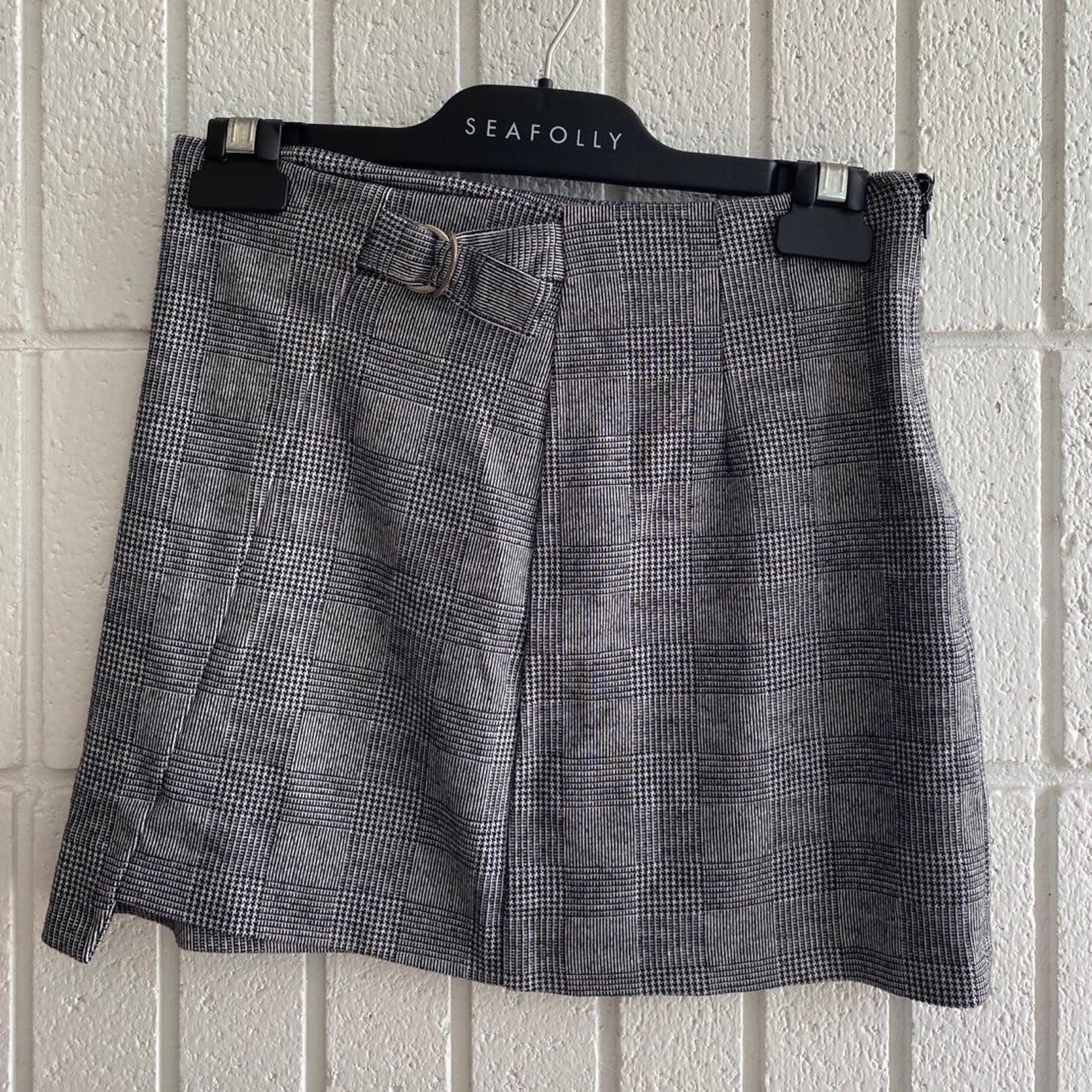 Size 0 Mossimo supply co mini skirt