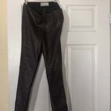 Leather pants woman