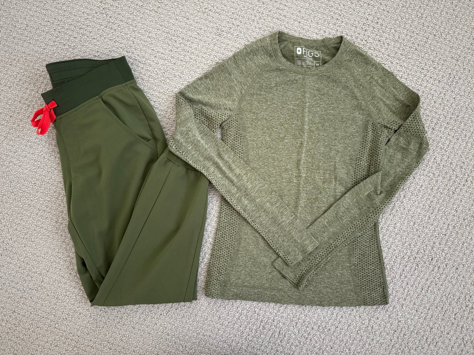 Figs Scrubs Dark Olive XS