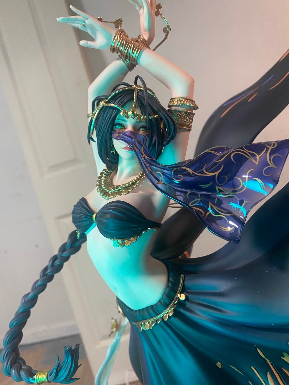 Queen Aeolian 1/4 Scale Statue Infinity Studios