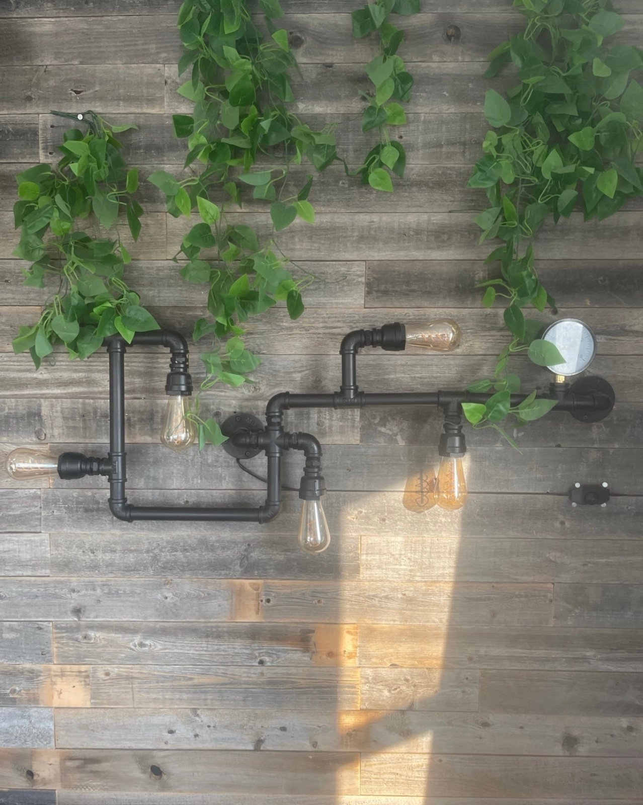 industrial pipe light