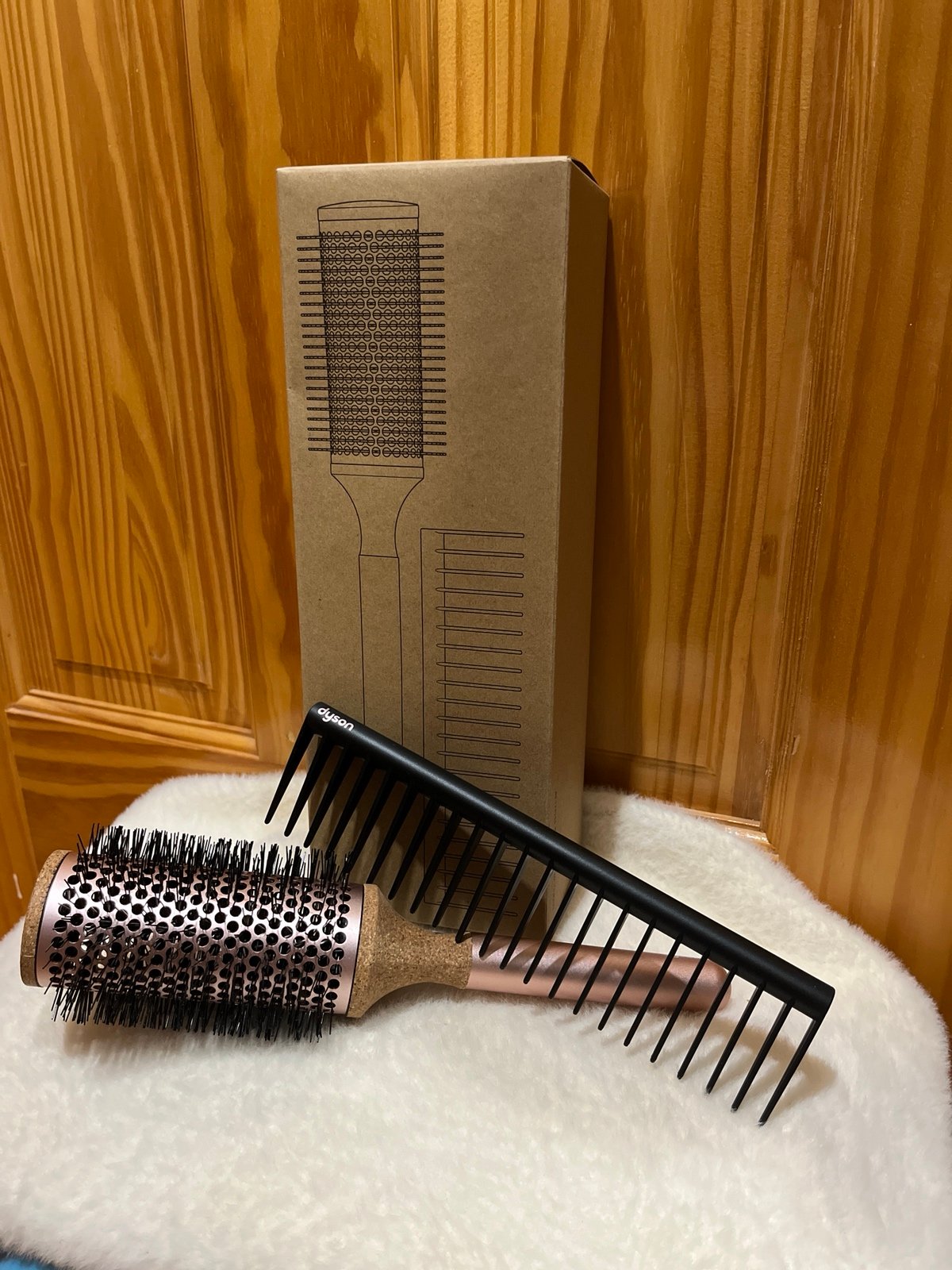 Dyson hair brush set
