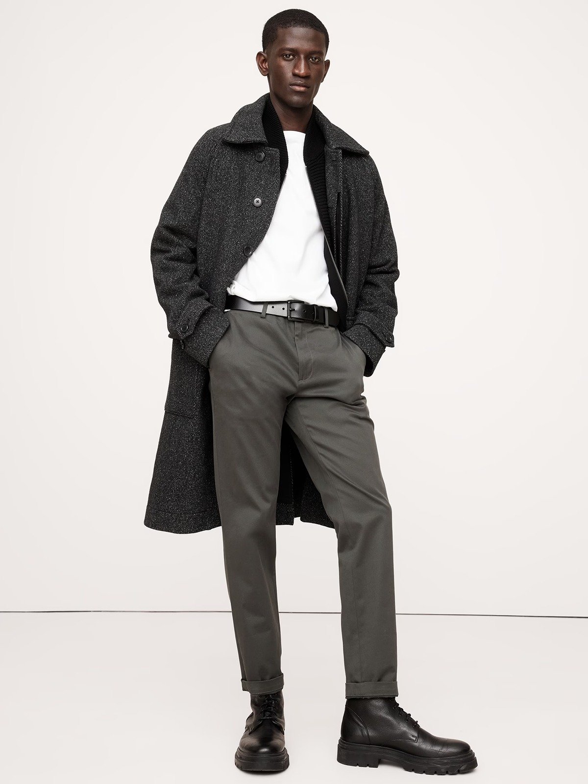 Banana Republic Slim Rapid Movement Chino (Charcoal Gray) NEW