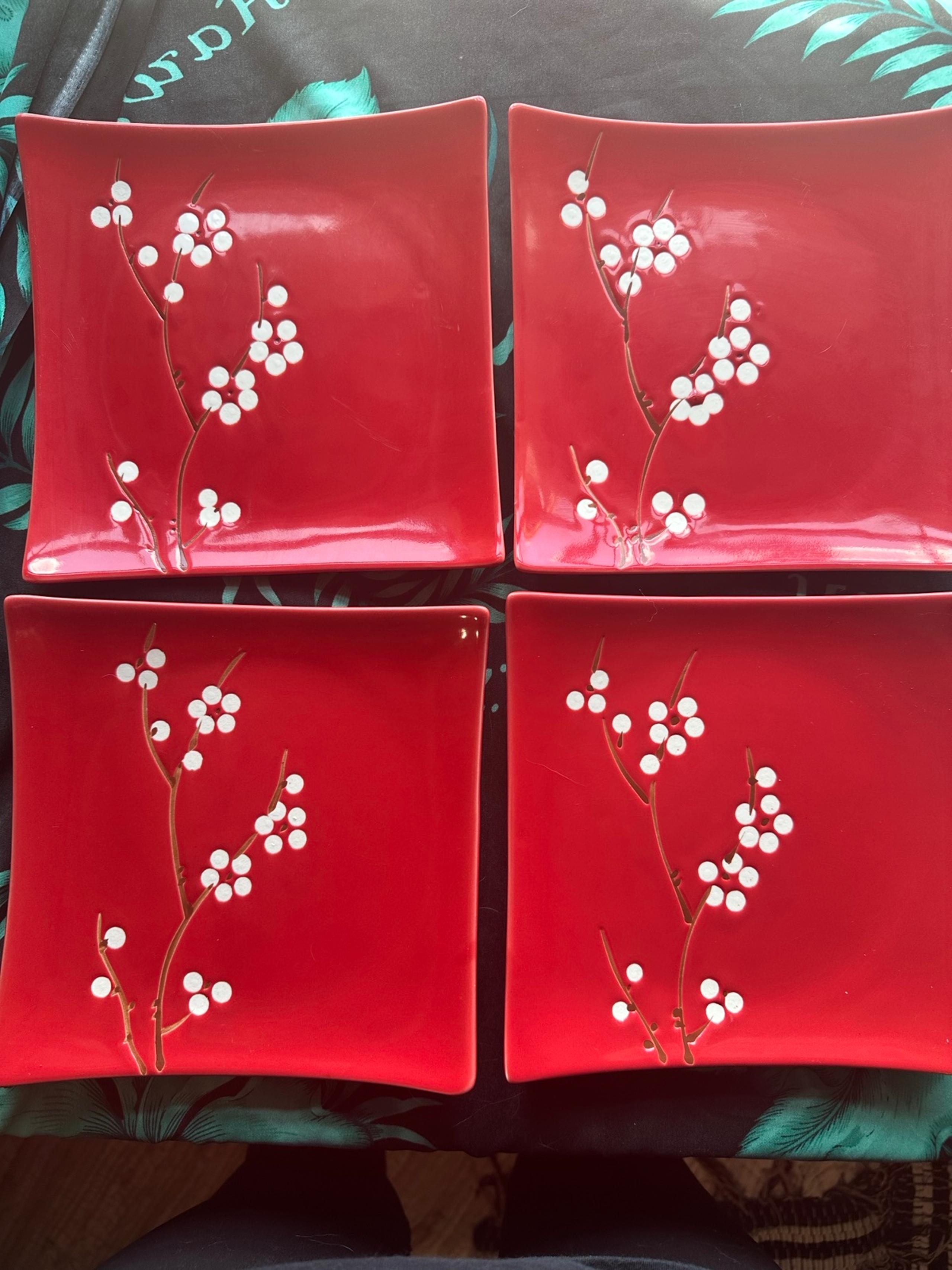 World market plates, Japanese cherry blossom set of four gorgeous!