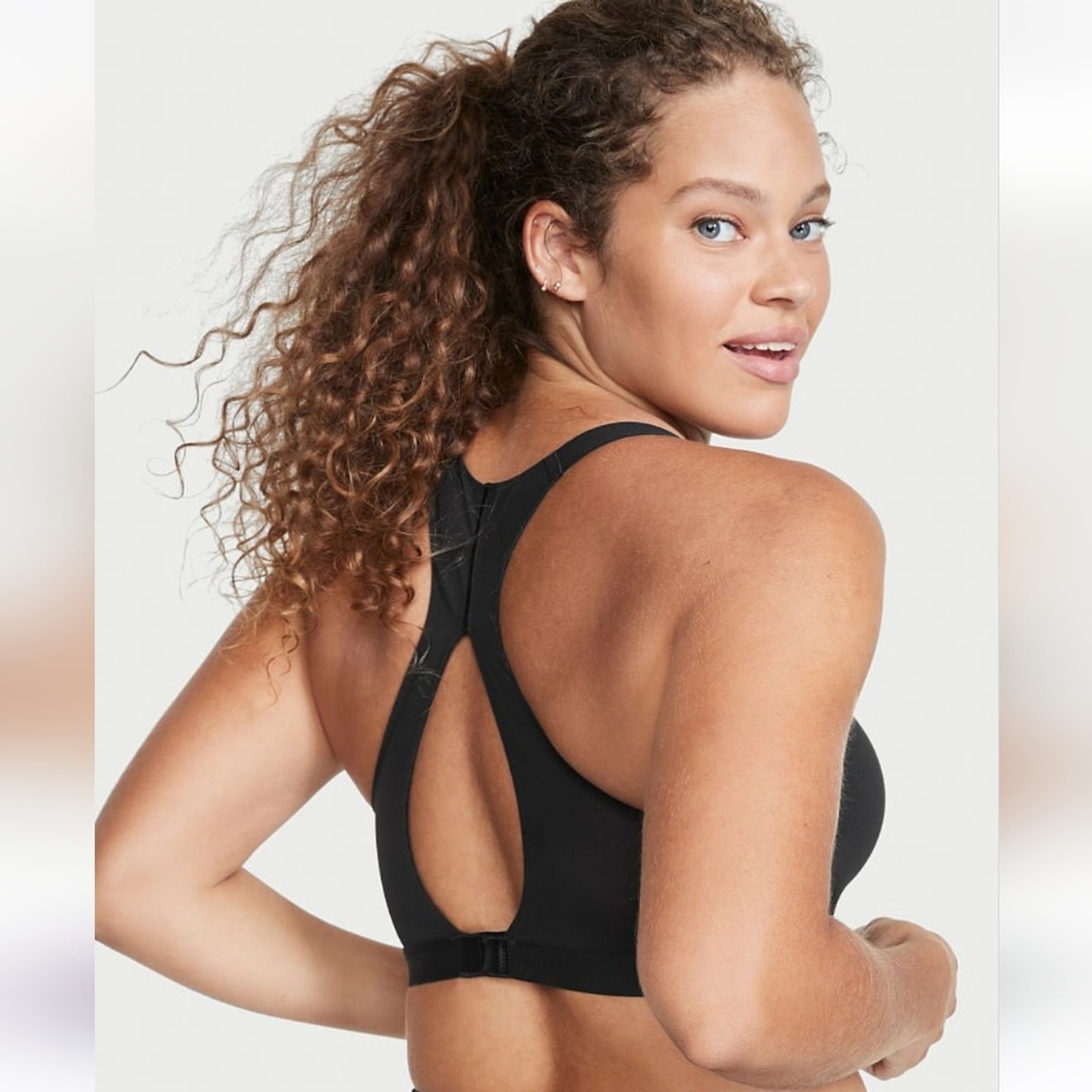 Victoria's Secret Incredible Max High Impact Sports Bra