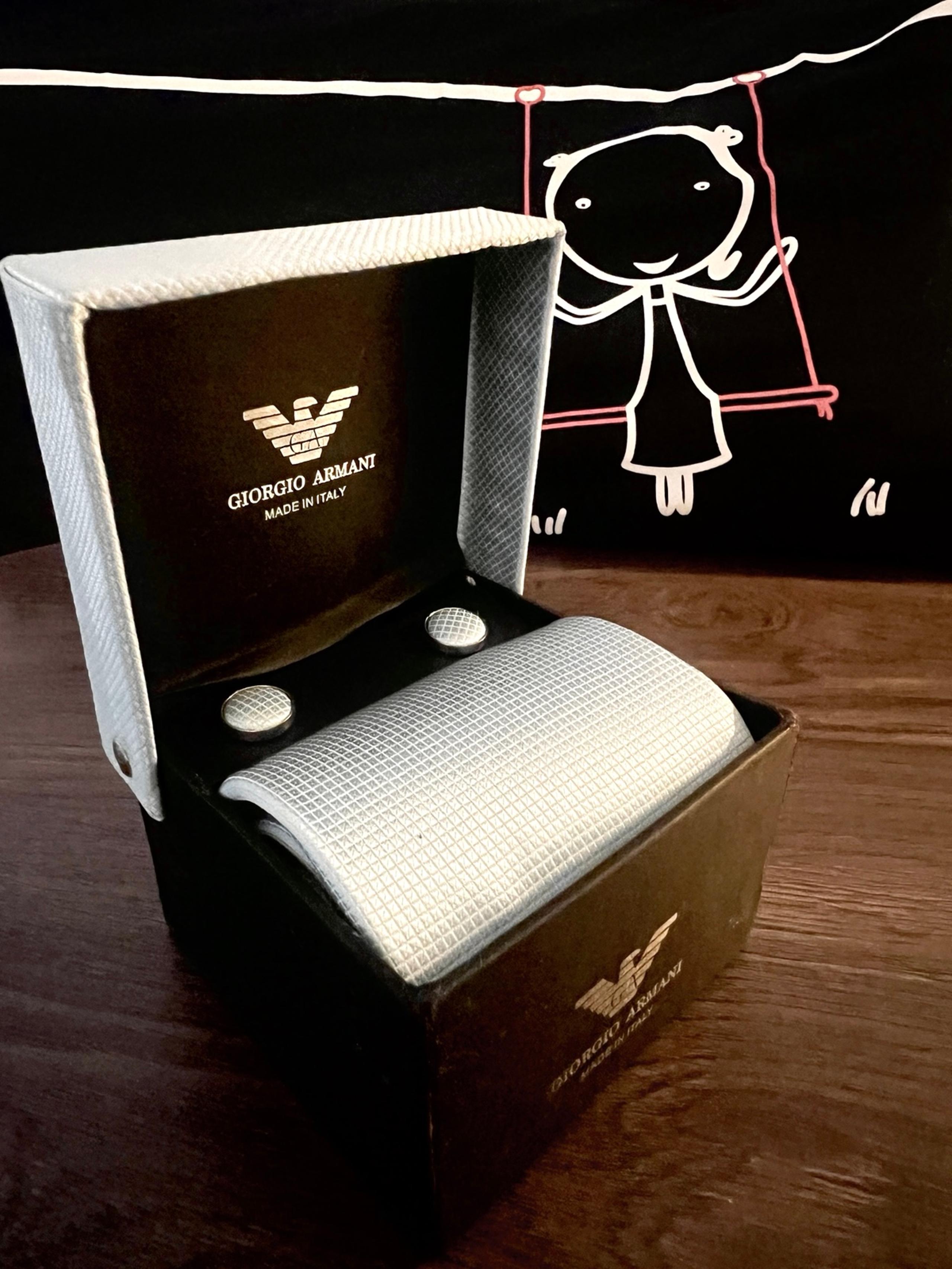 Designer Giorgio Armani Neck Tie cufflinks set