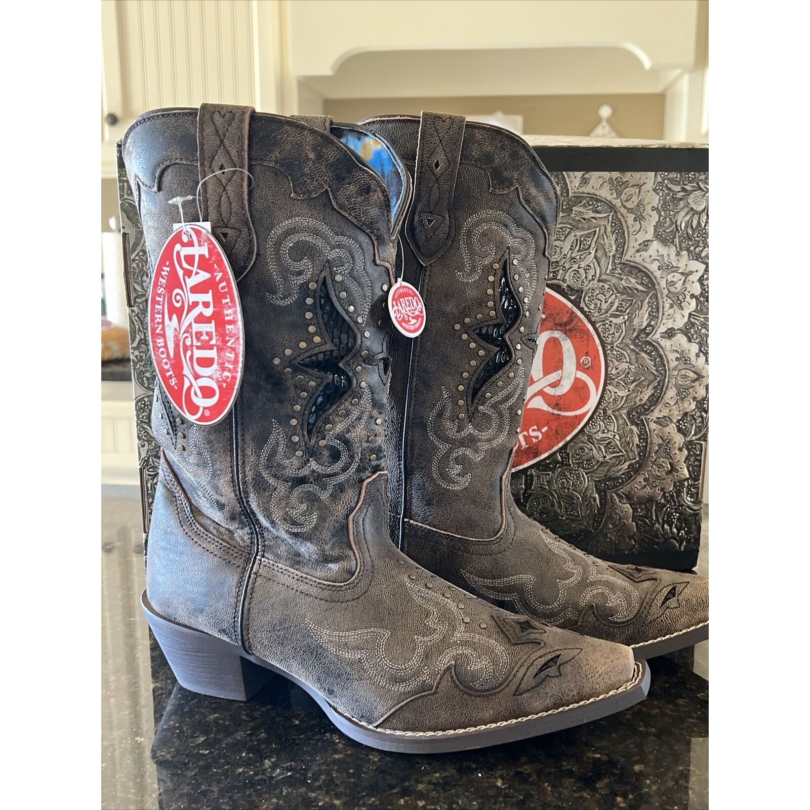 Laredo Women's Lucretia Snip Toe Brown/Tan Western Boots 52133 Size 10 M
