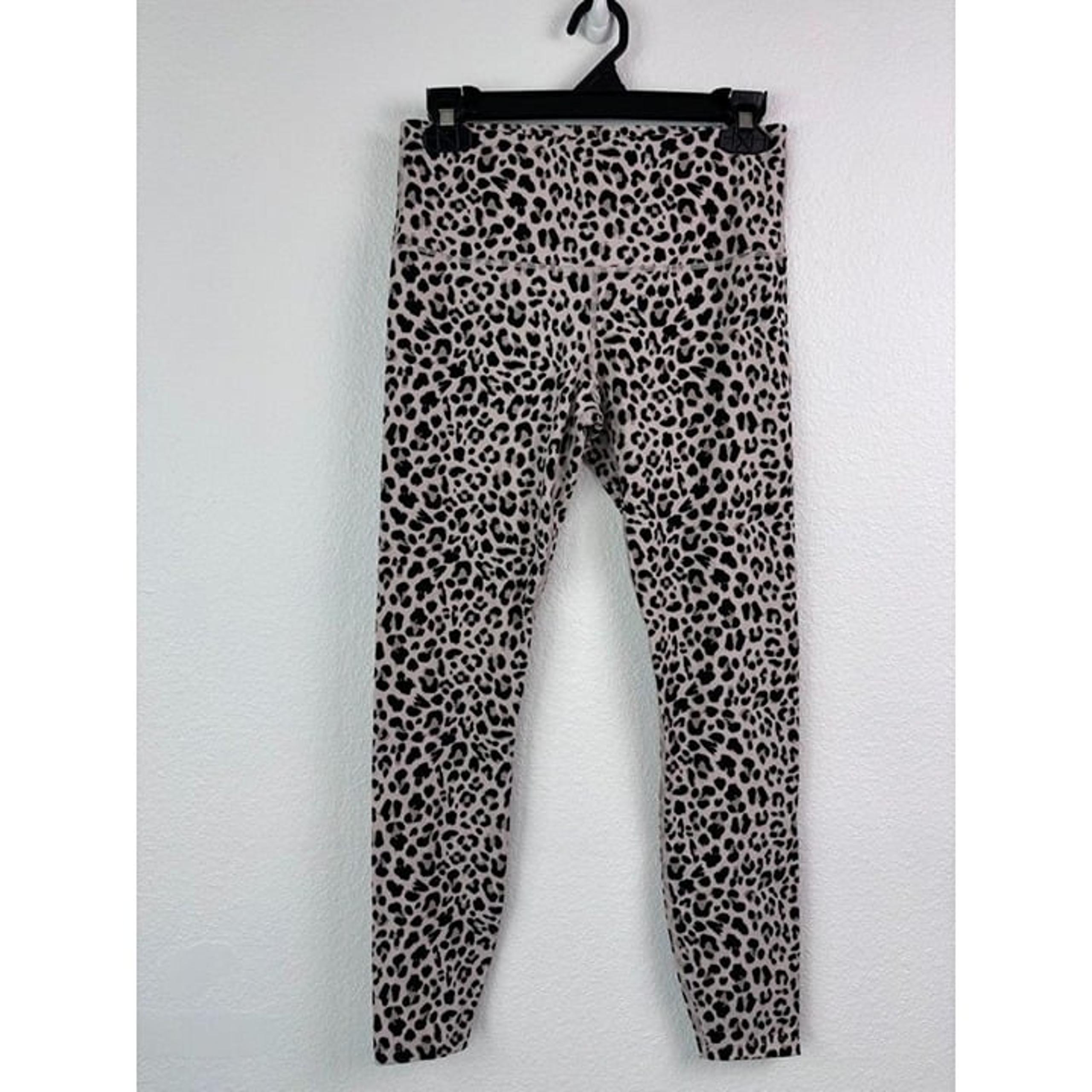 Varley women's medium animal print 7/8 athletic high rise leggings workout gym