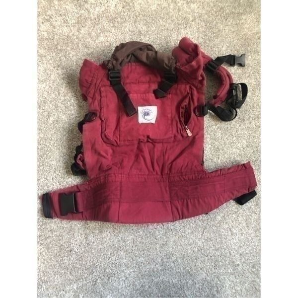 Ergo Classic Baby Carrier Baby Wrap in Cranberry