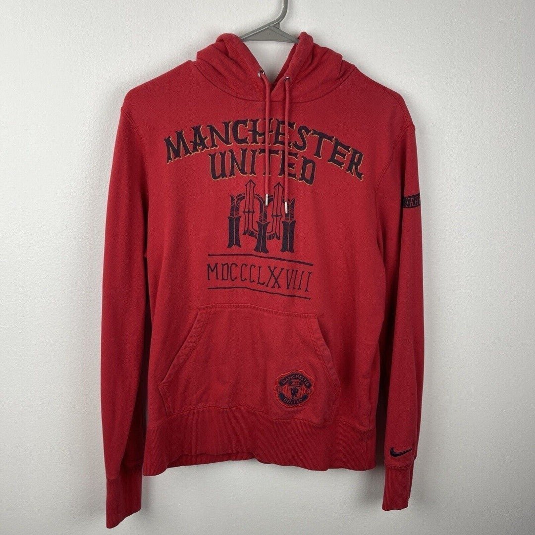 Nike Manchester United Hoodie Mens S Red Pullover Sweatshirt Soccer Patch Logo