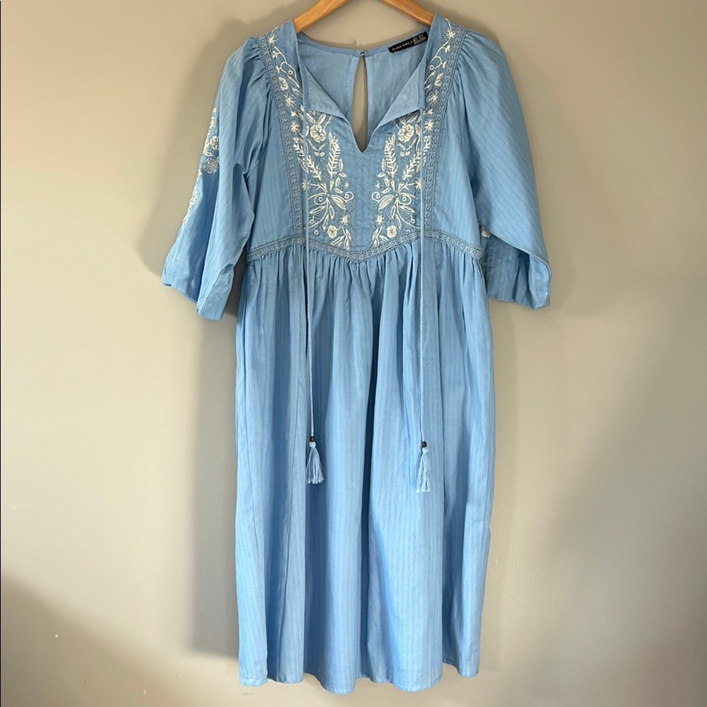 NWT Black Tape Boho Embroidered Midi Dress Cornflower Blue size Petite Small