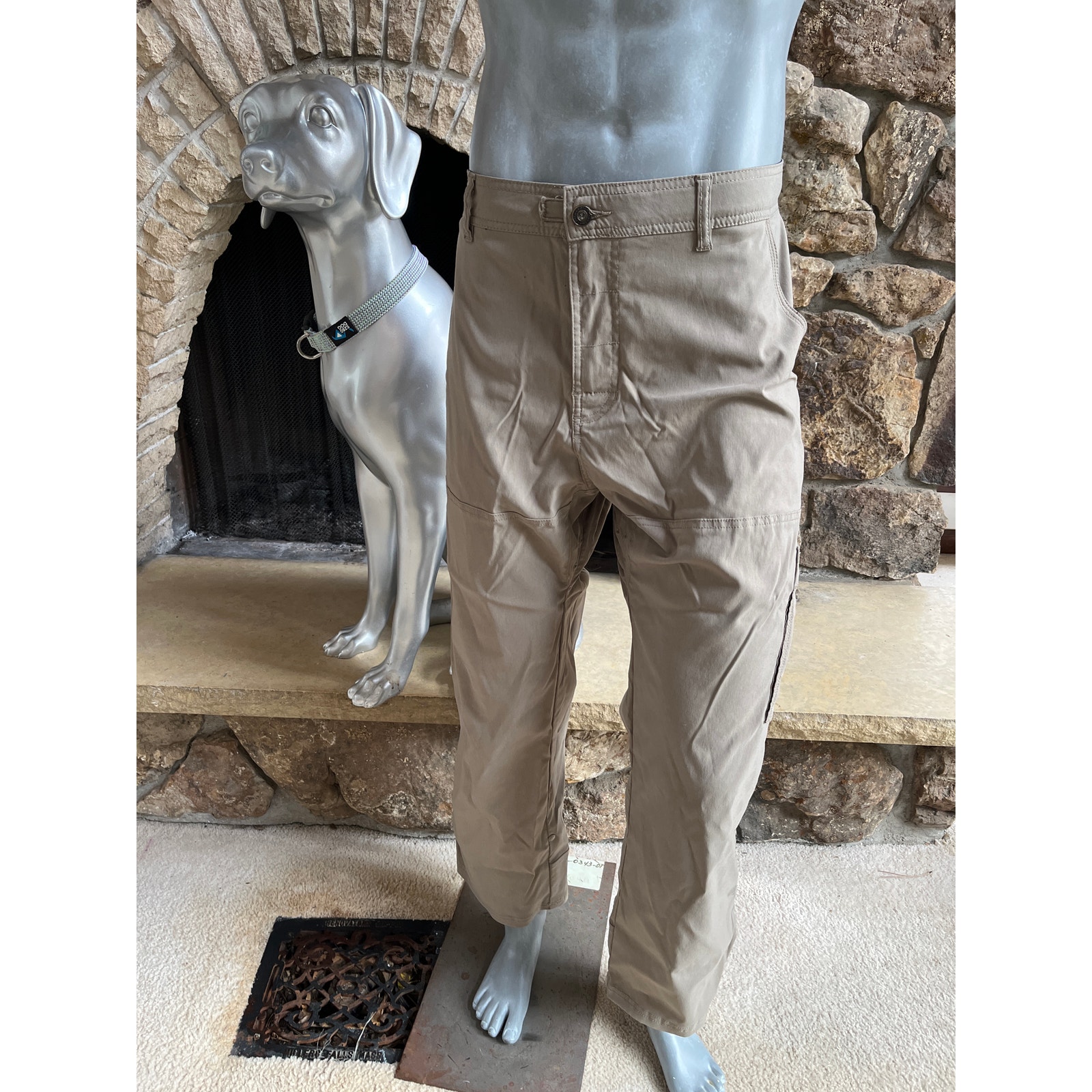 Prana Zion Hiking Cargo Roll Up Tan Pants Men’s Size XXL x 30
