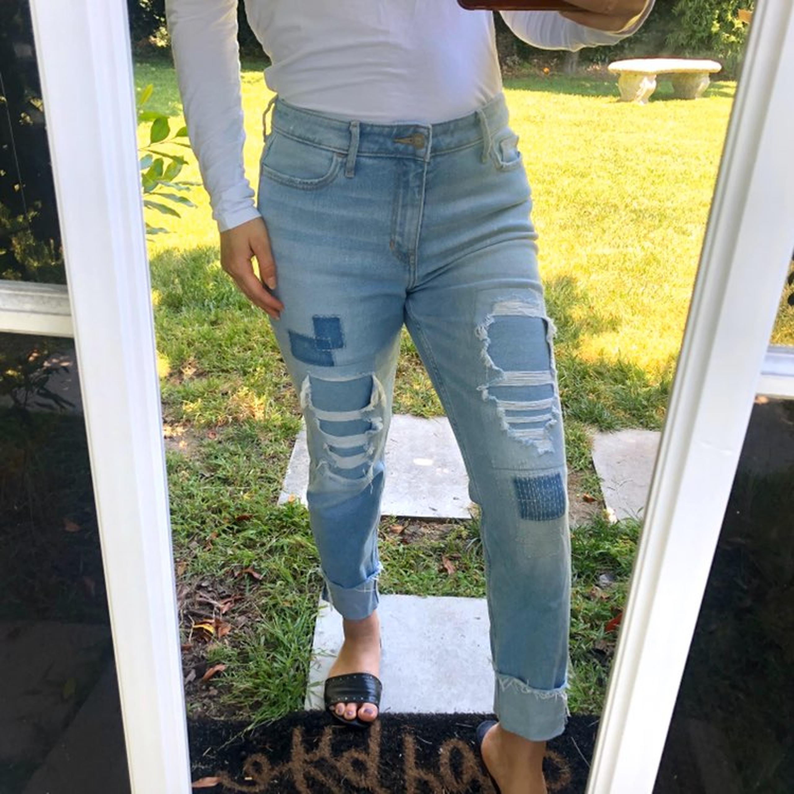 Hollister Distressed Patch Crop Jeans