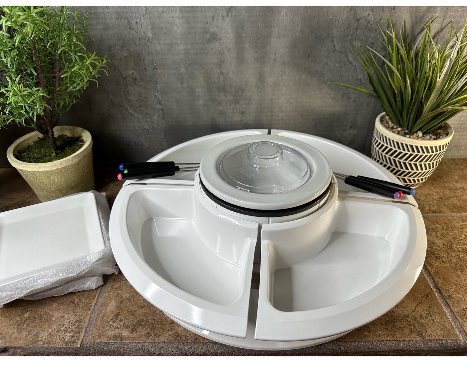 Oster White Party Serving Platter with Electric Warming Pot #TSP200 NEW IN BOX