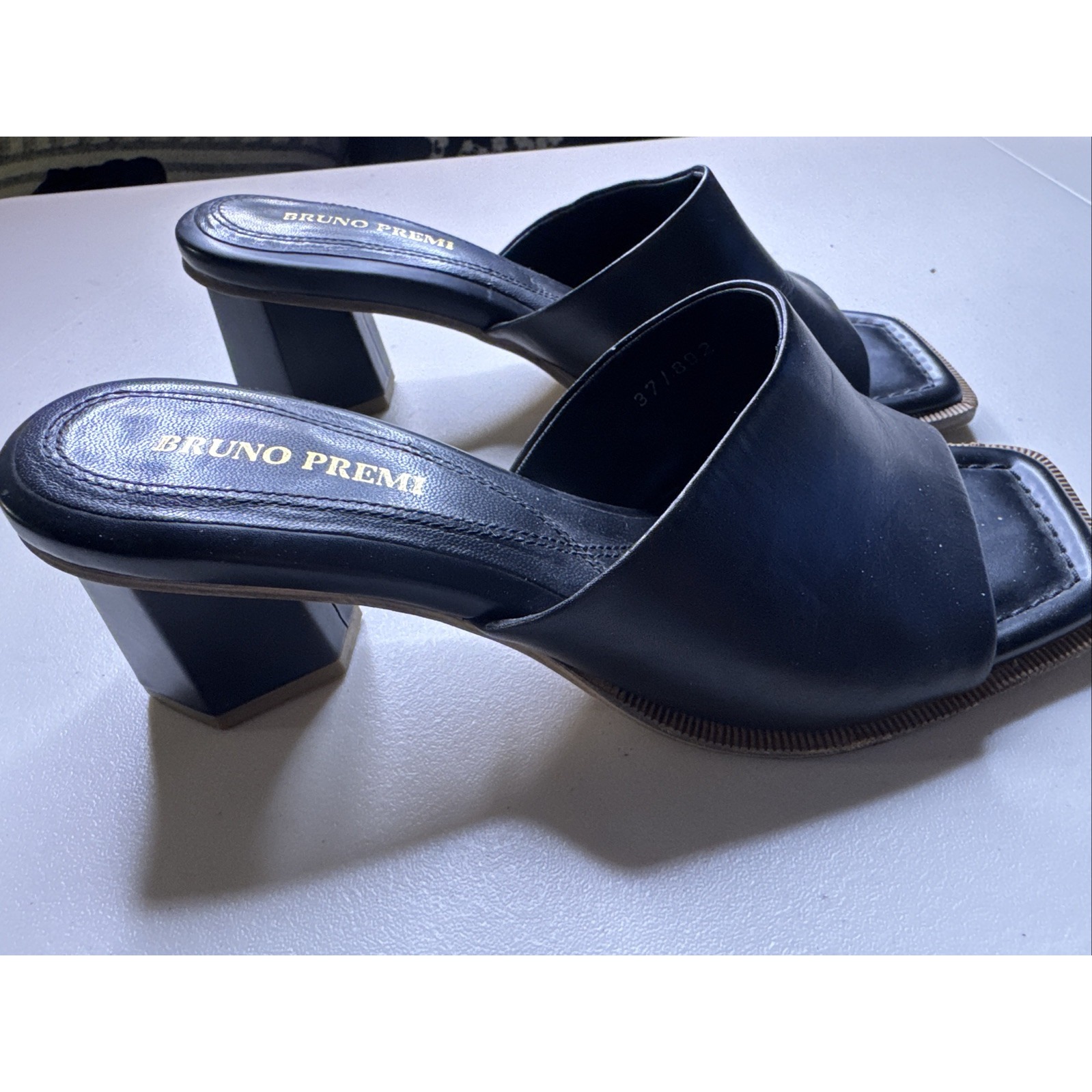 Bruno Premi Black SZ 6 / 37 leather Open Toe sandal black Block Heel