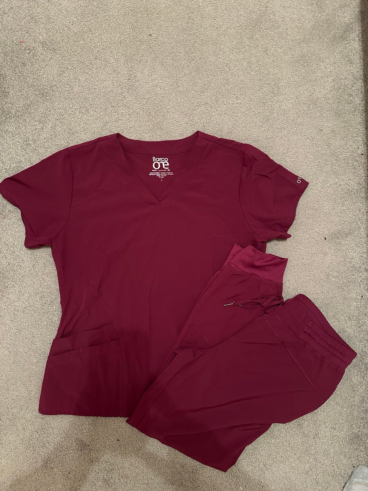 Women’s Scrub Set
