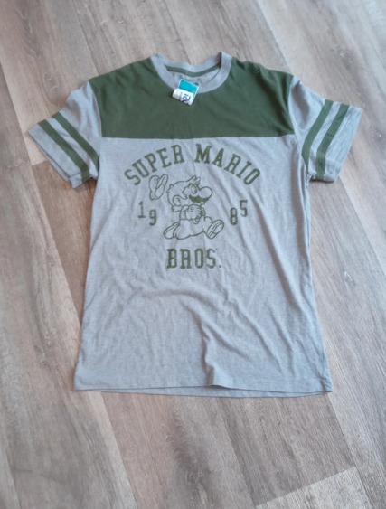 Short sleeve shirt