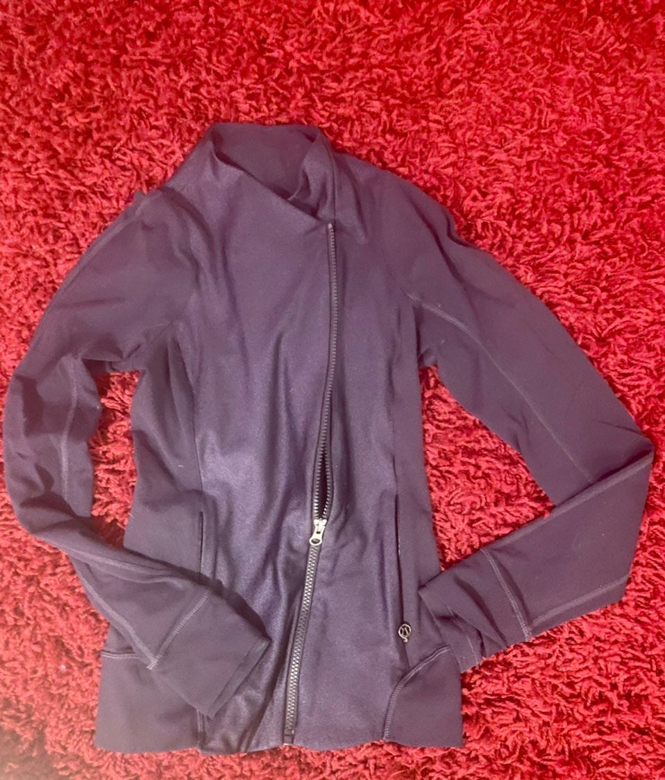 Lululemon a symeterical zip uo jacket