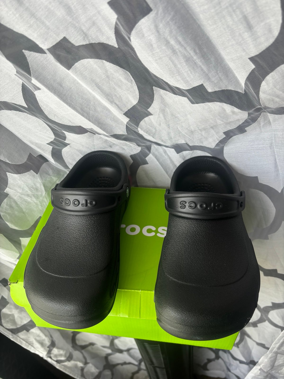crocs bistro