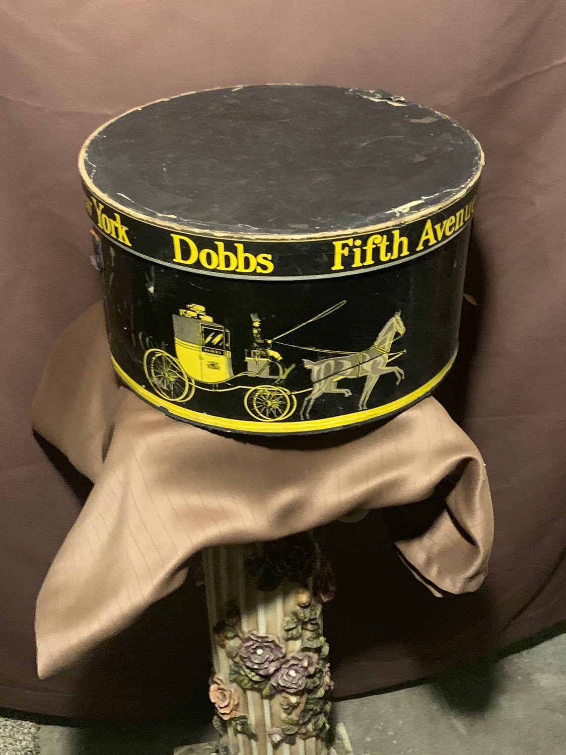 Saks Fifth Avenue Dobbs Hat Box *VINTAGE*