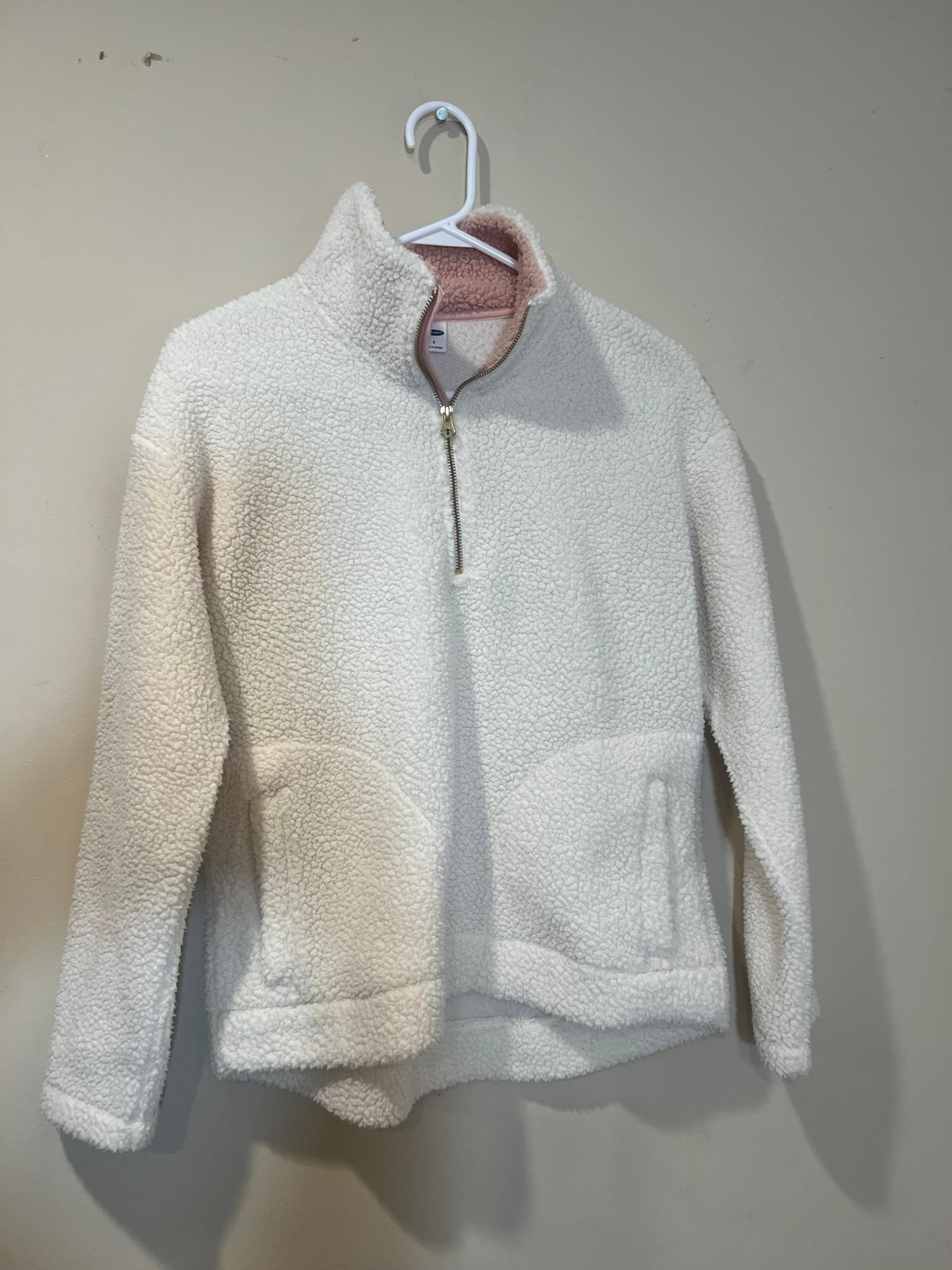 Old navy sweater