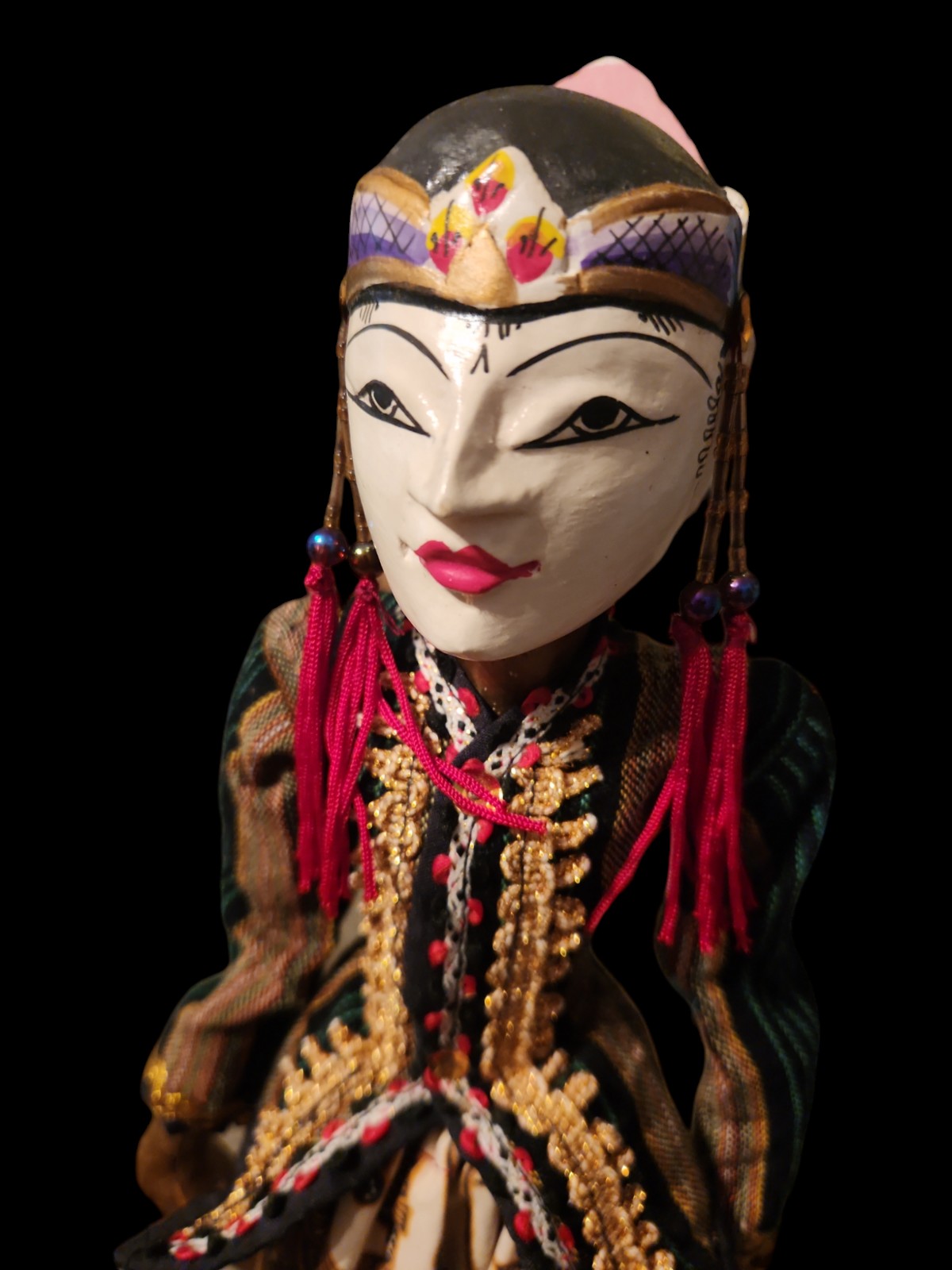 Antique Woyang Golek Indonesia Doll Marrionet