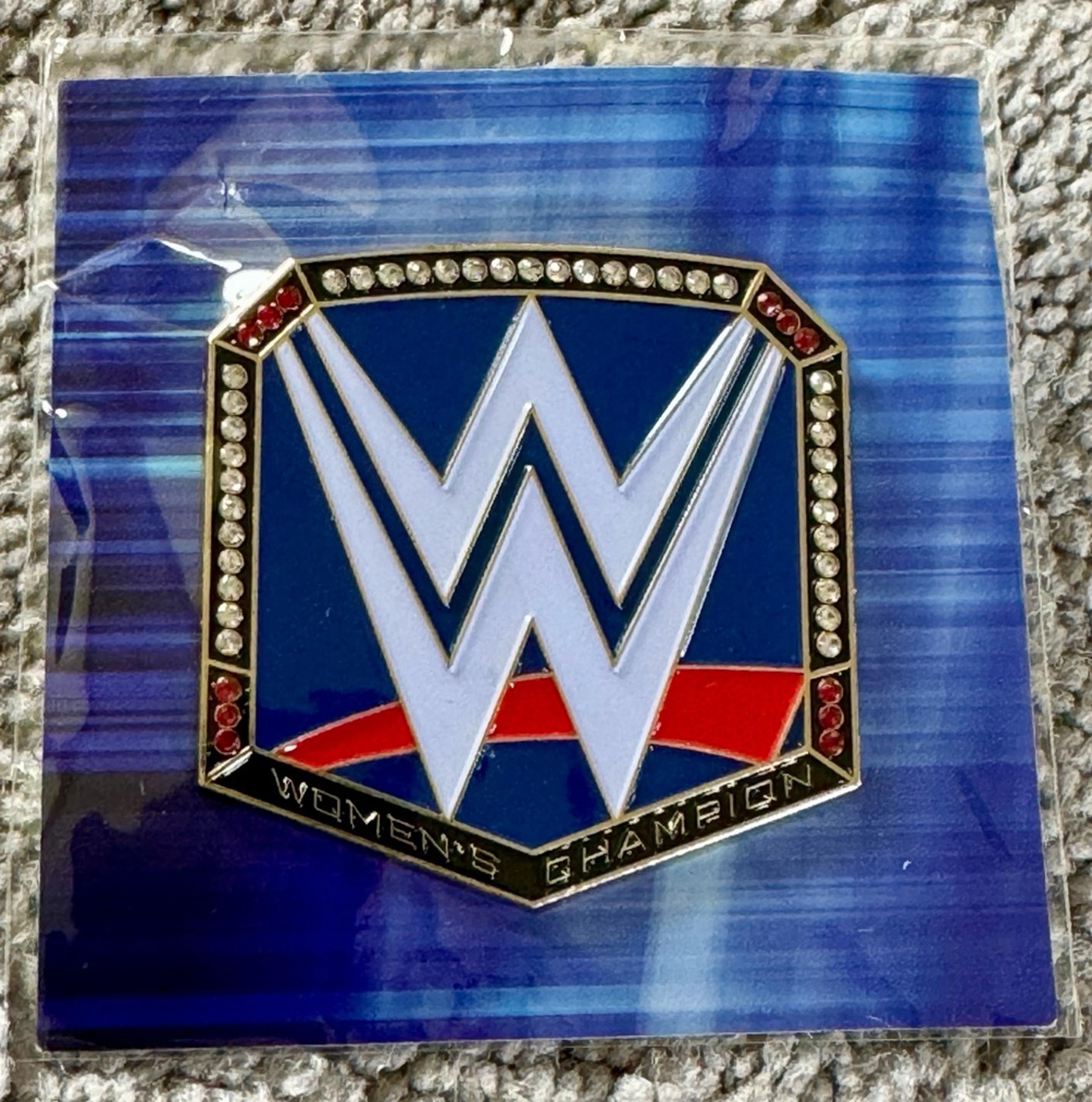 WWE Smackdown Women’s Championship Slam Crate/Loot Crate Exclusive Pin NIB