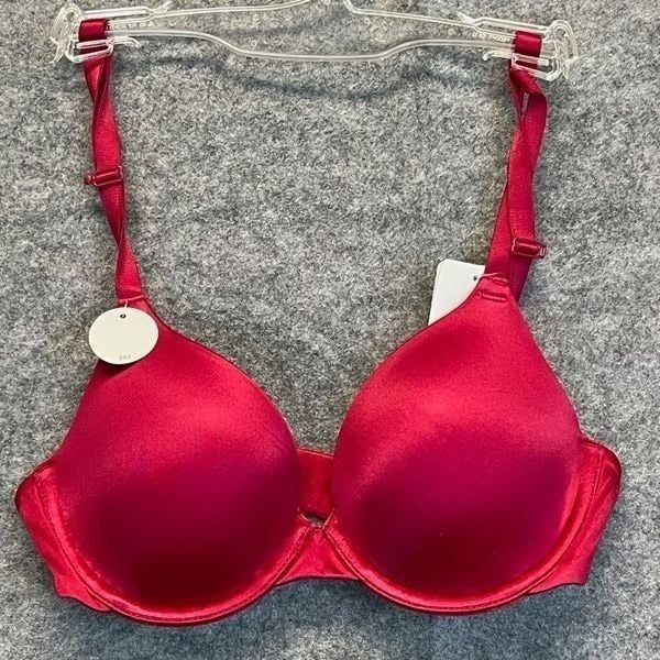 NWT B.TEMPT'D BY WACOAL Bra Womens Size 30C Persian Red Future Foundation Padded