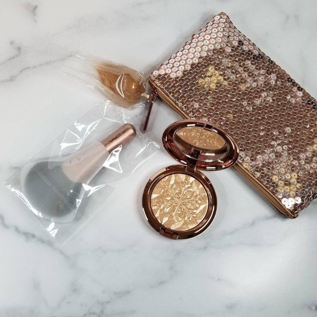 BNIP MAC Snow Ball 3-pc. Face Set - Gold